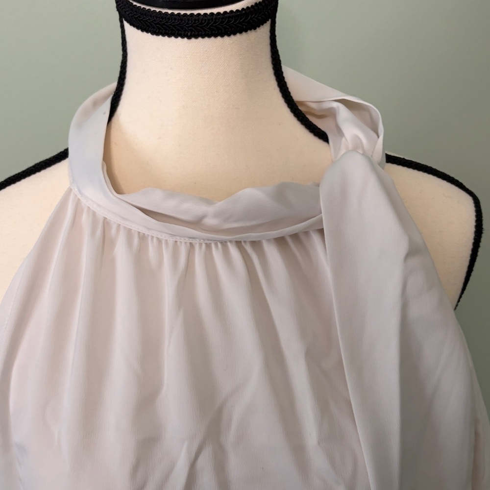 Banana Republic off white Women's Blouse - Picture 2 of 4